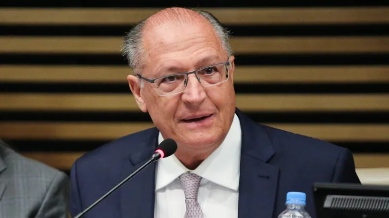 Vice-presidente Geraldo Alckmin é diagnosticado com Covid, mas passa bem, diz assessoria